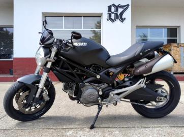 1785321973_ducati-monster-696-87motorent.jpg