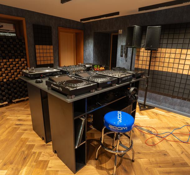 1757330416_hwq-interior-2025-3-of-15.jpg