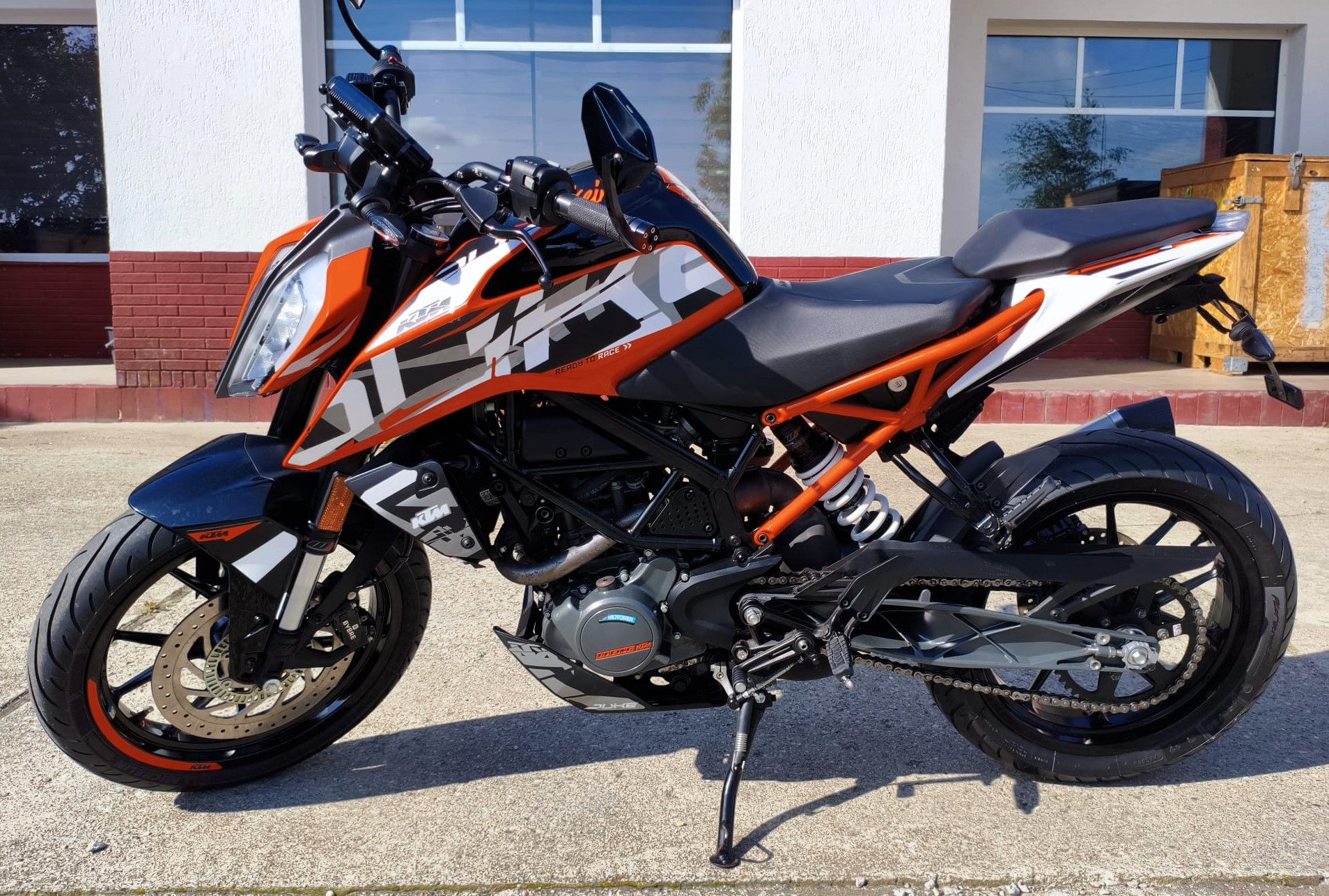 KTM DUKE 125 ccm mały diabeł na dwóch kołach