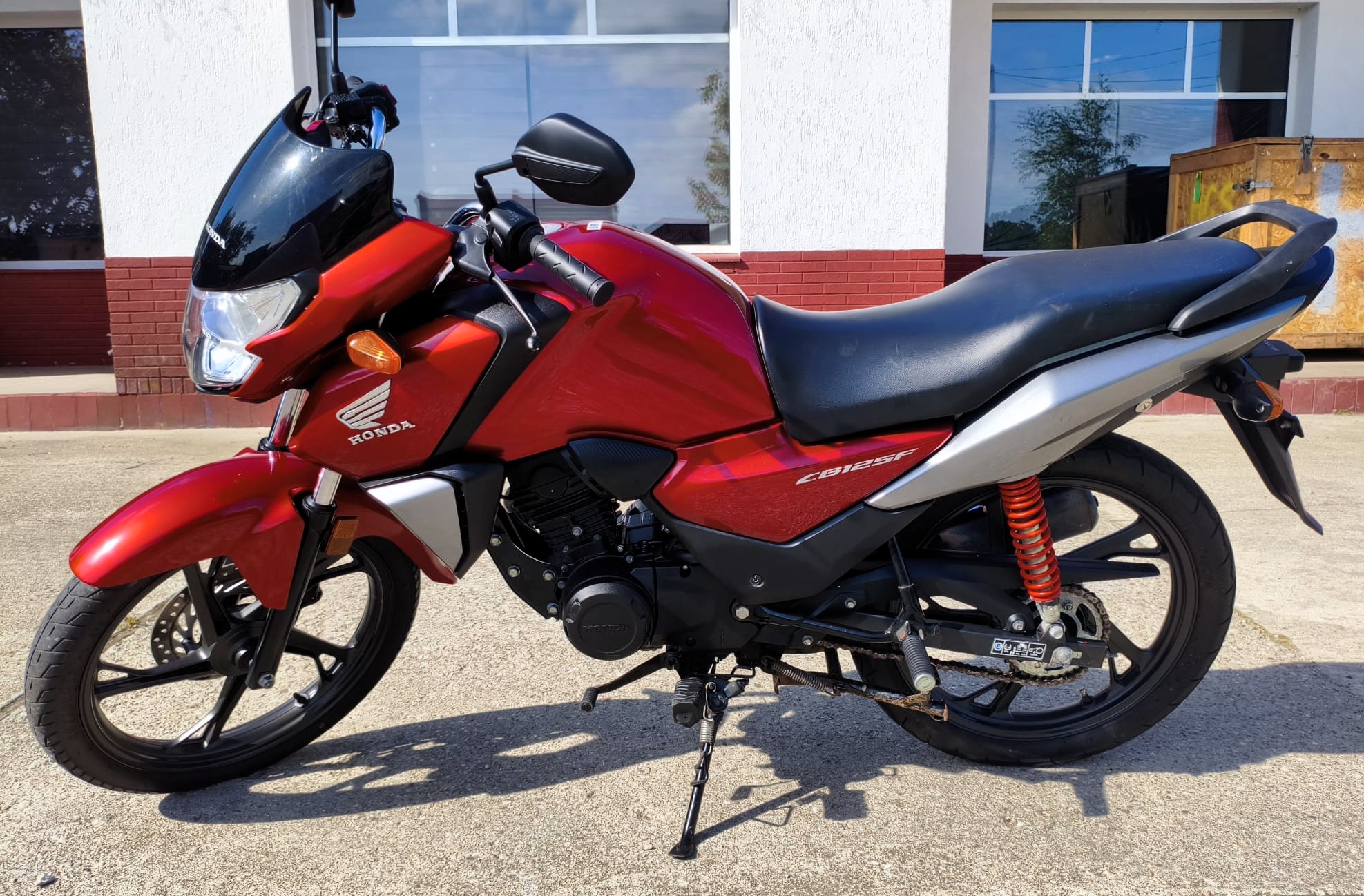 Honda CB125F codzienny mistrz oszczędzania